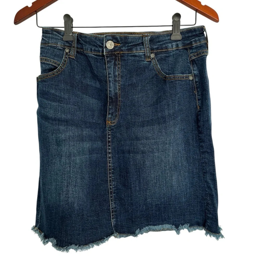 FREE with any purchase - Bluenotes distressed jeans skirt size large